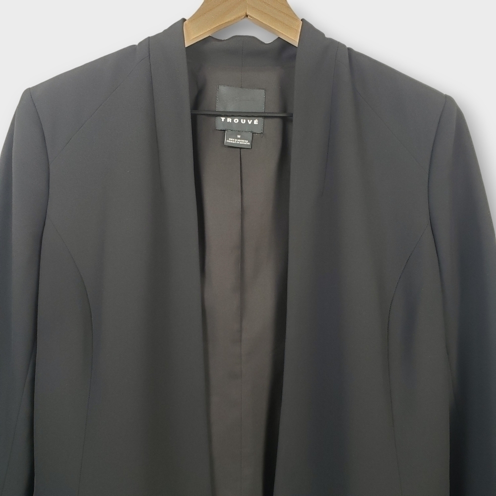 Trouve Black Collarless Cropped Back Blazer - Picture 3 of 12